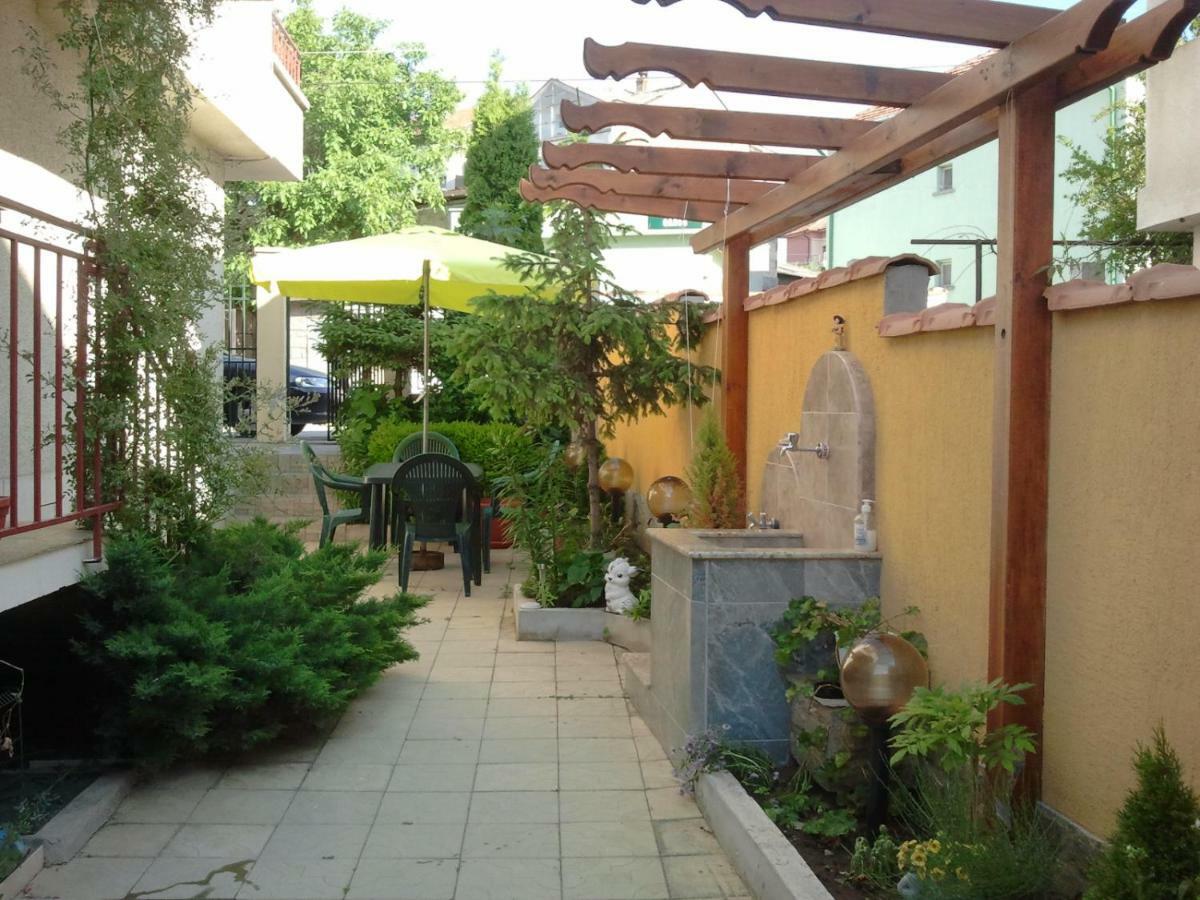 Vila Riviera Chernomorets Exterior foto